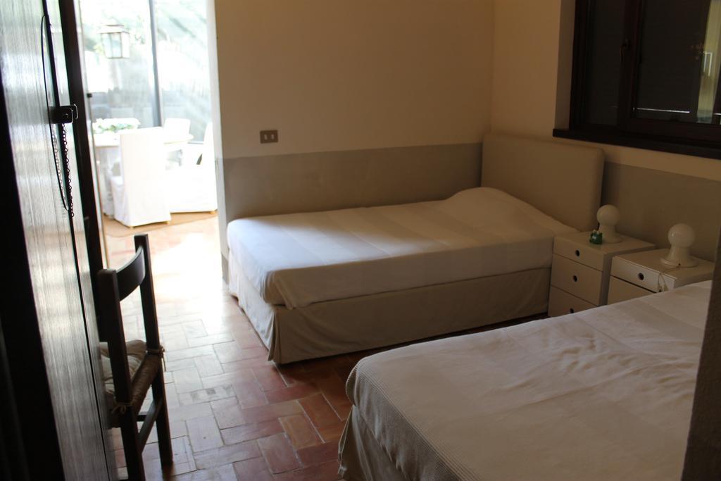 Villa La Casa Nella Macchia Monte Argentario Habitación foto